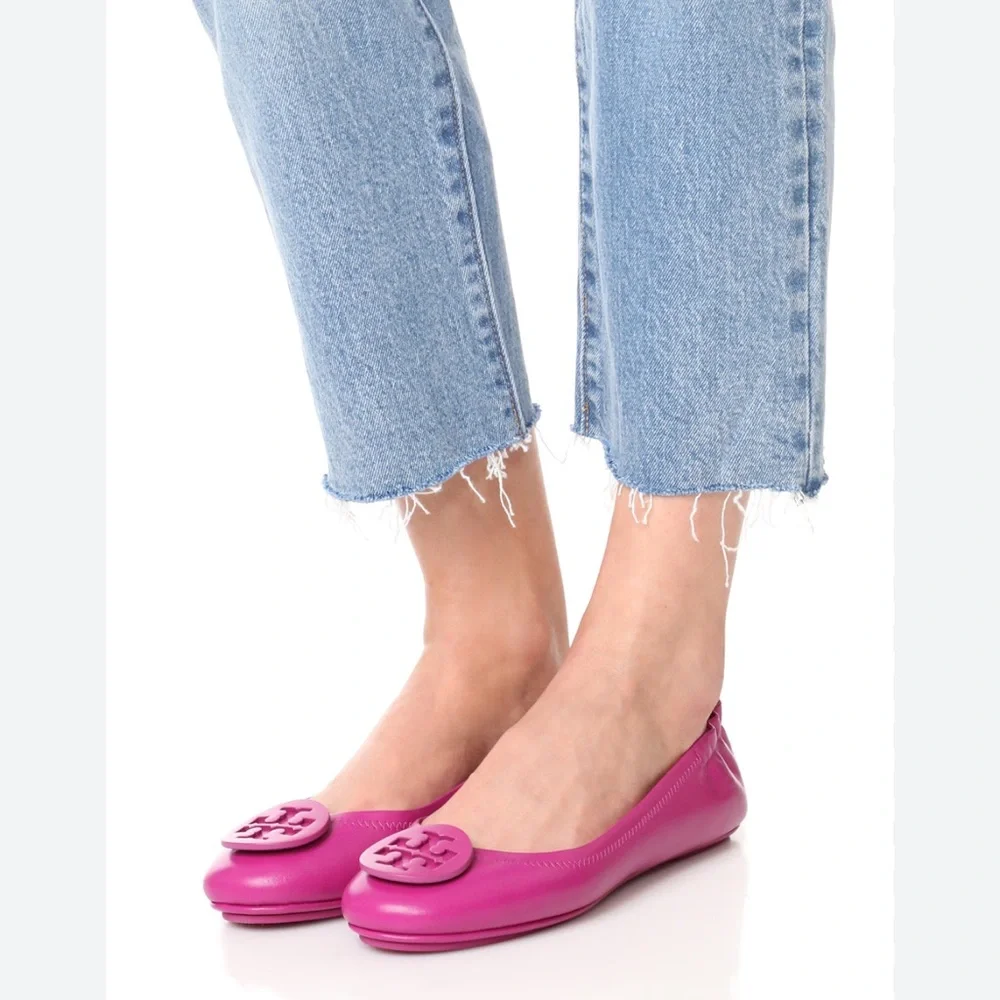 Tory Burch Minnie Reva Travel Ballet Flats Shoes in Magenta Pink Size 7.5 - Picture 1 of 12
